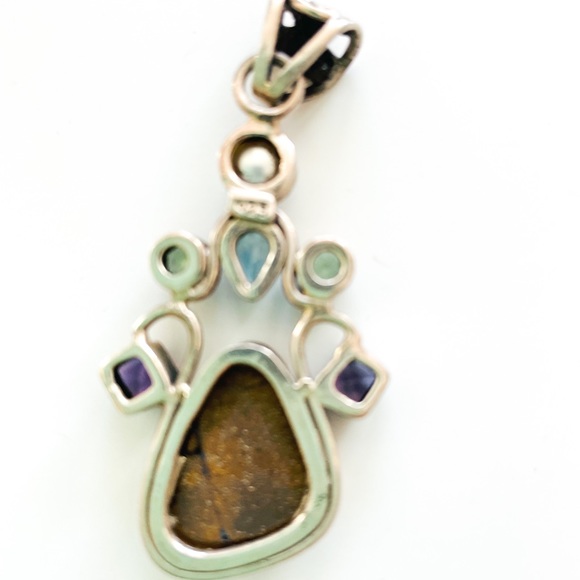 Semi Precious Stone and Sterling Silver Pendant - Picture 3 of 6